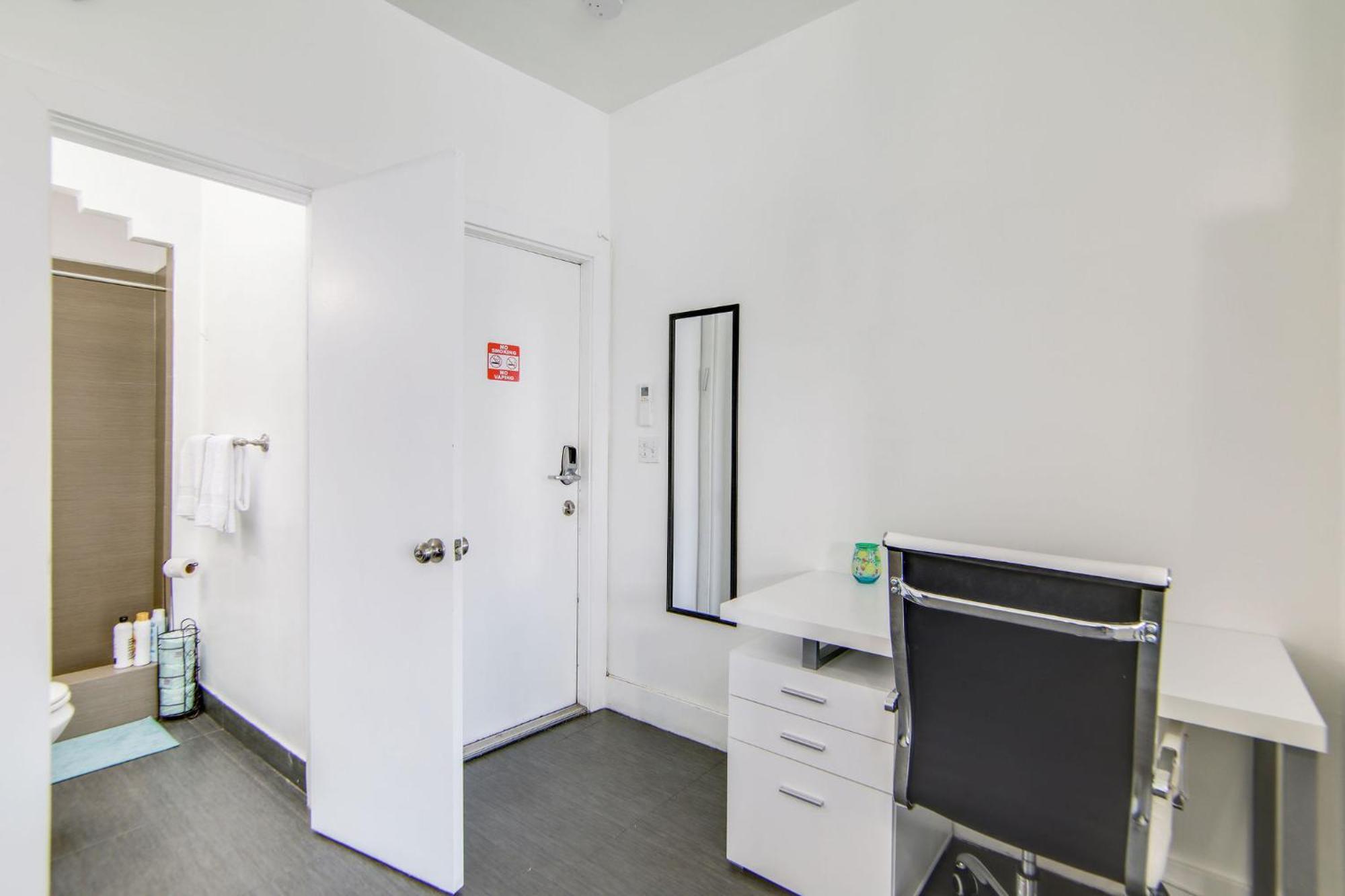 Chic Large Studio Apt Near Ocean Drive South Beach Miami Beach Exterior photo